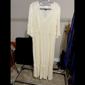 Knox Rose cream dress, very pretty! Size large.